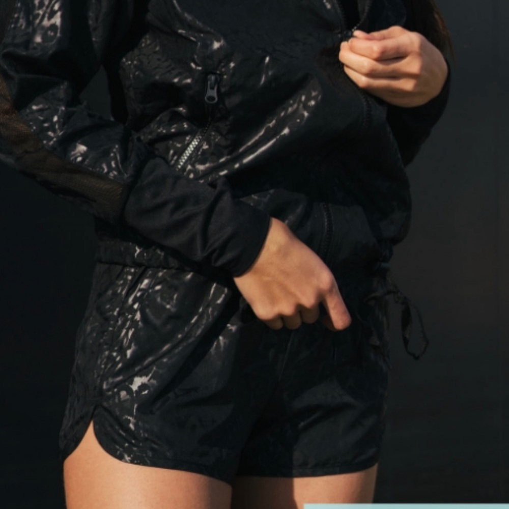 Zyia Active Leopard Black Bomber Shorts NWT
